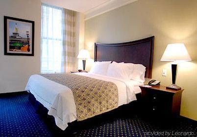 Springhill By Marriott Downtown/inner Harbor Hotel