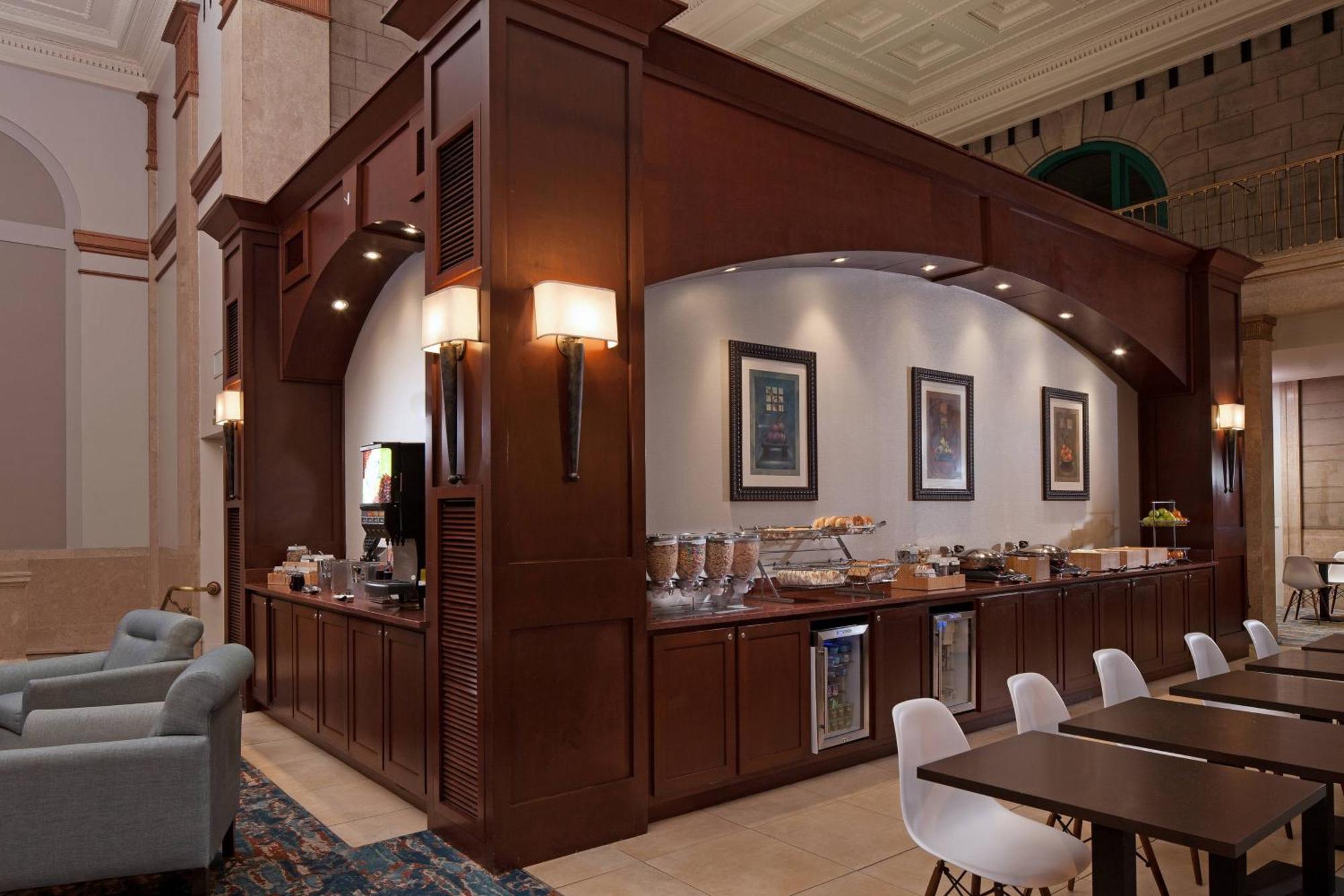 Springhill By Marriott Downtown/inner Harbor