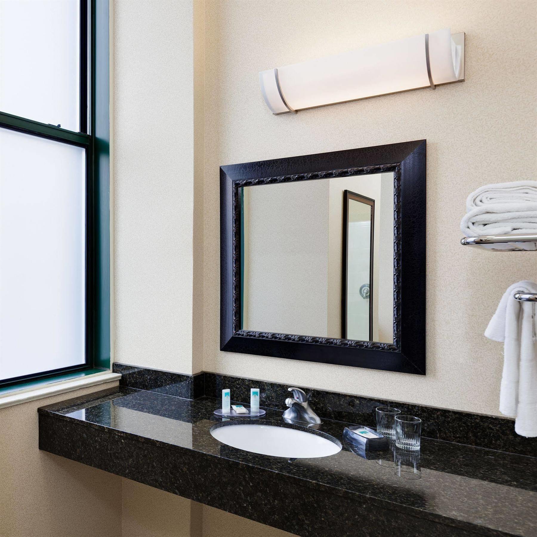 Springhill By Marriott Downtown/inner Harbor Hotel 3*